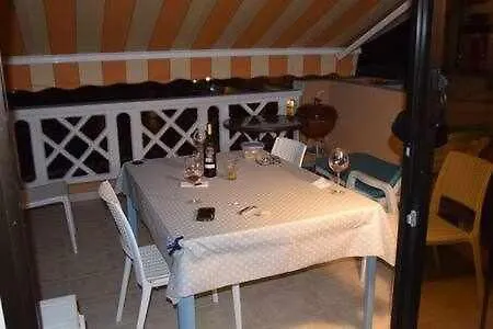 Ocean View 530 אדחה